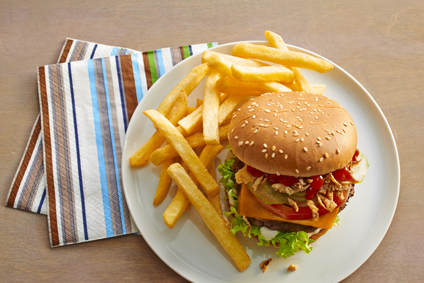 Cheeseburger mit Back Frites