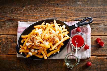 Loaded Fries mit Ziegenkäse