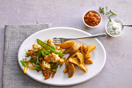 Wedges mit warmem Gemüsesalat